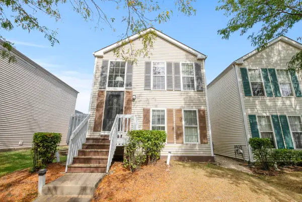 799 Symphony Drive, Aurora, IL 60504