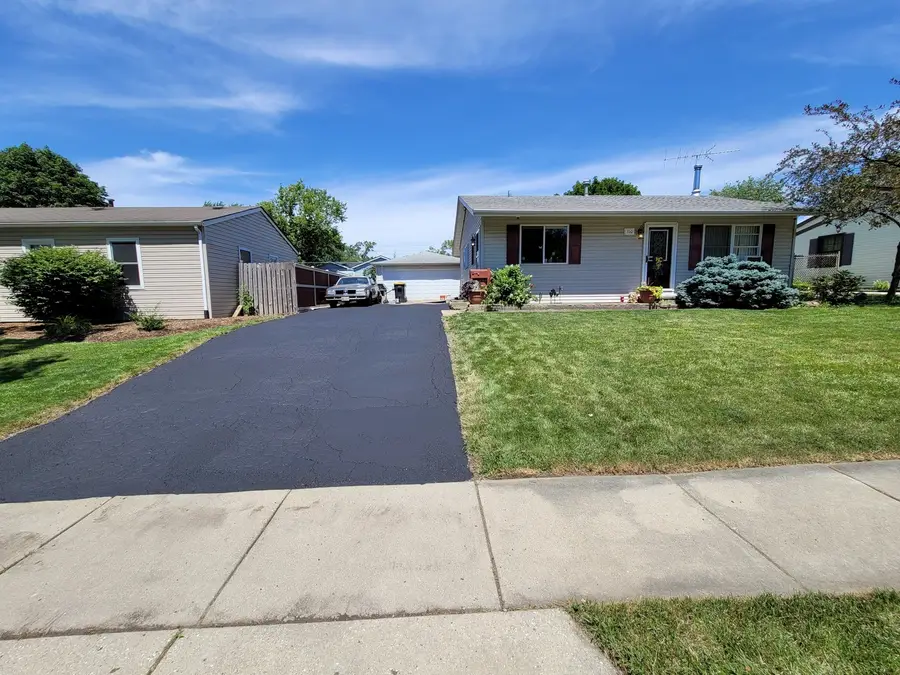 110 Elm Lane, Streamwood, IL 60107 - Image #2