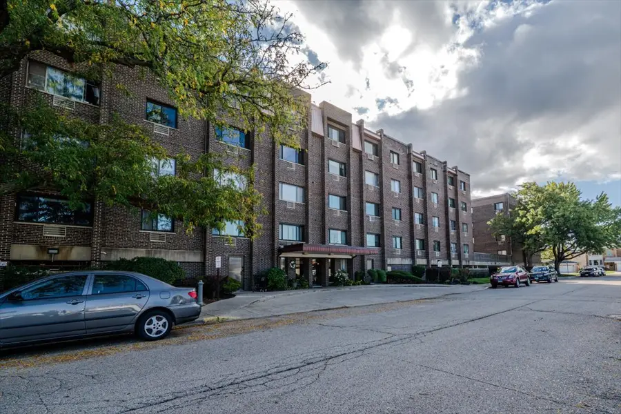 4623 N Chester Avenue #110, Chicago, IL 60656 - Image #3