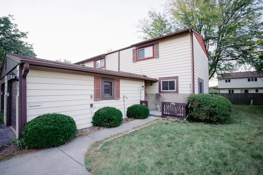 1221 Cedarwood Drive #F, Crest Hill, IL 60403 - Image #2