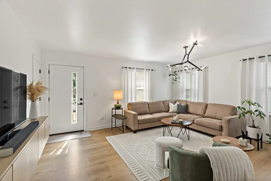 18240 Wildwood Avenue, Lansing, IL 60438 - Image #3