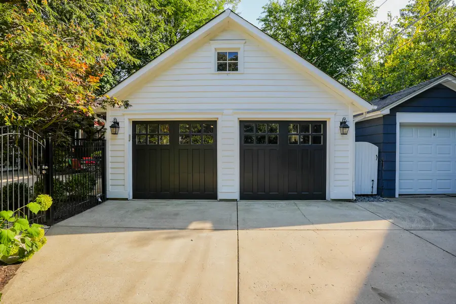 48 N Park Road, La Grange, IL 60525 - Image #2