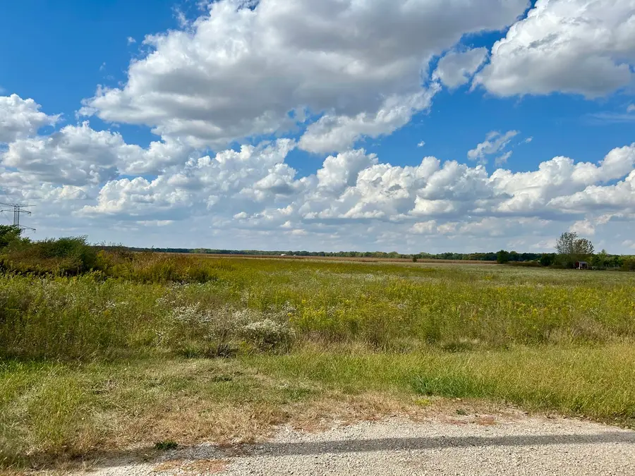 1065 N Gorman Road, Morris, IL 60450 - Image #2