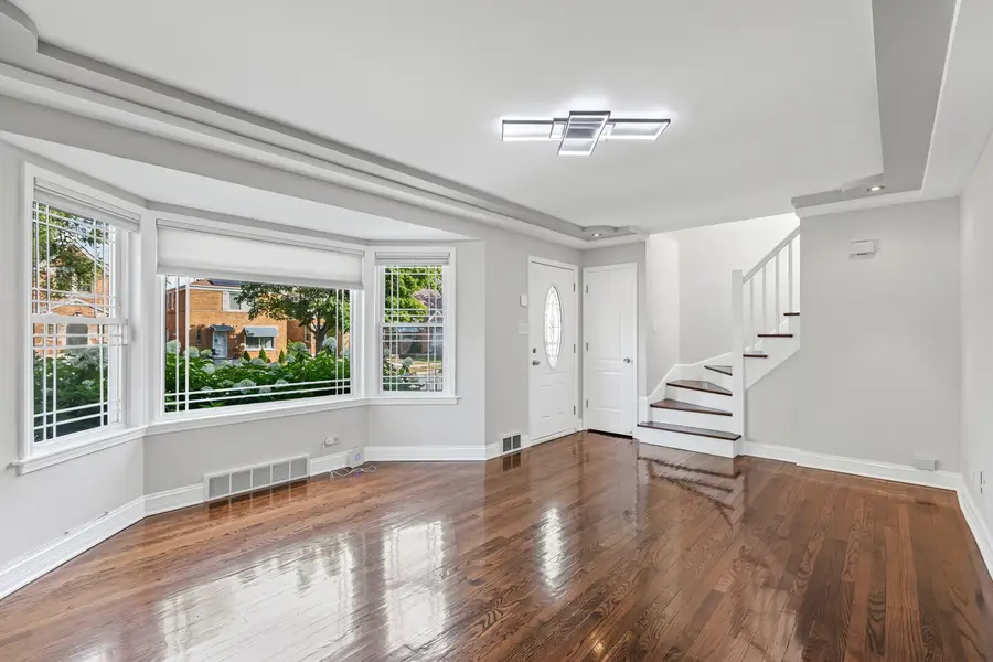 10106 S Vernon Avenue, Chicago, IL 60628 - Image #2