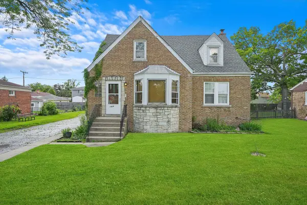 1424 N Maple Avenue, La Grange Park, IL 60526