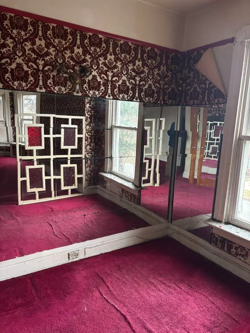 2469 E 74th Street, Chicago, IL 60649 - Image #2