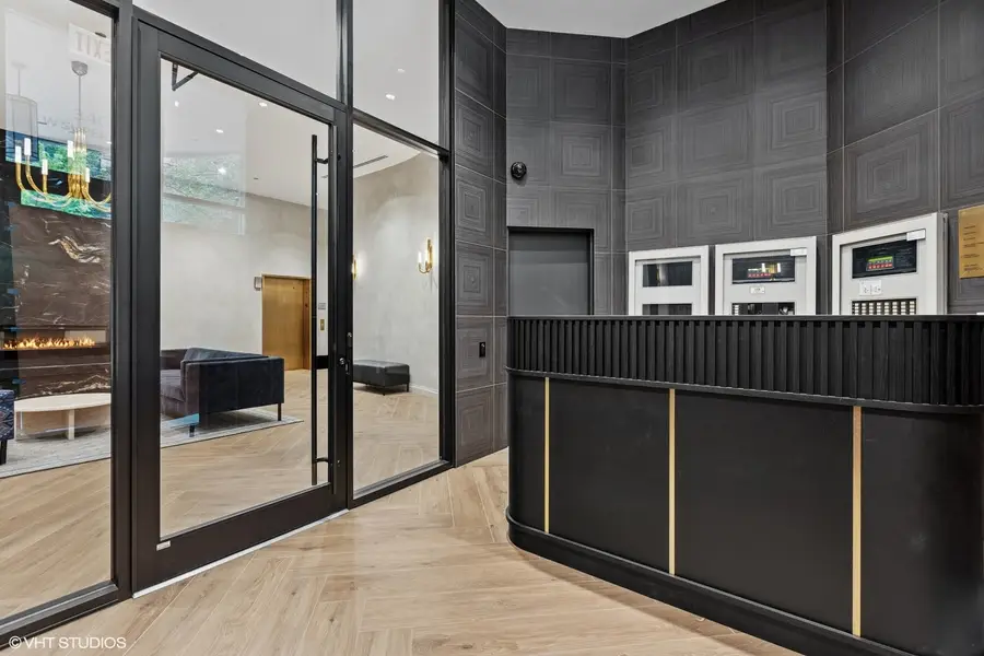 340 W Superior Street #1607, Chicago, IL 60654 - Image #2