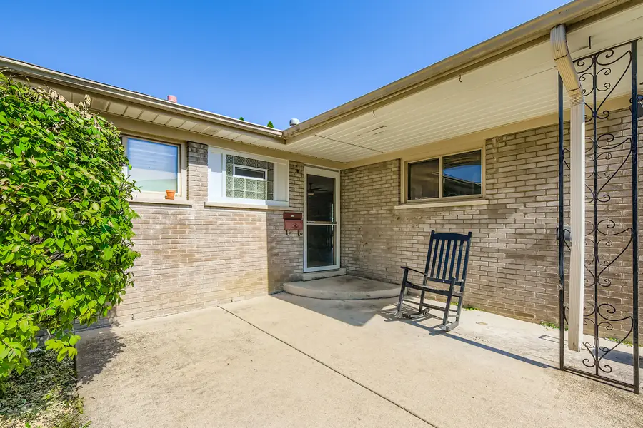 15235 Lawndale Avenue, Midlothian, IL 60445 - Image #2