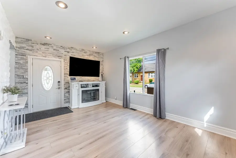 1203 S 4th Avenue, Maywood, IL 60153 - Image #3