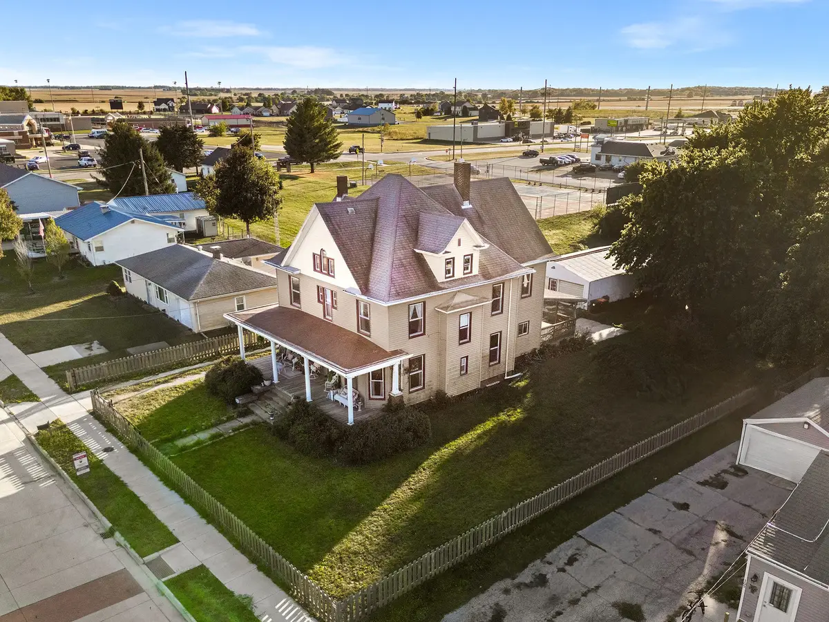 111 S Karr Street, Heyworth, IL 61745 - Image #1