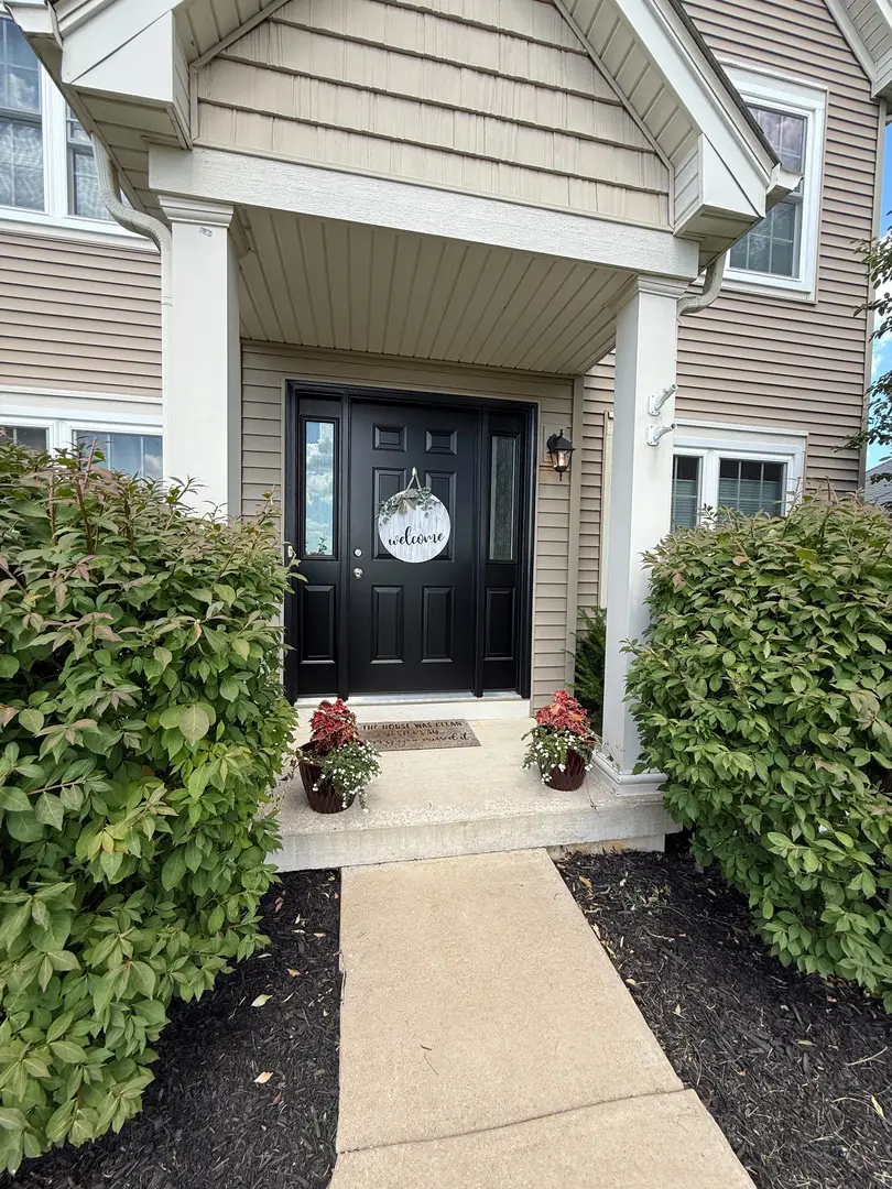 445 E Becker Place, Sycamore, IL 60178 - Image #2