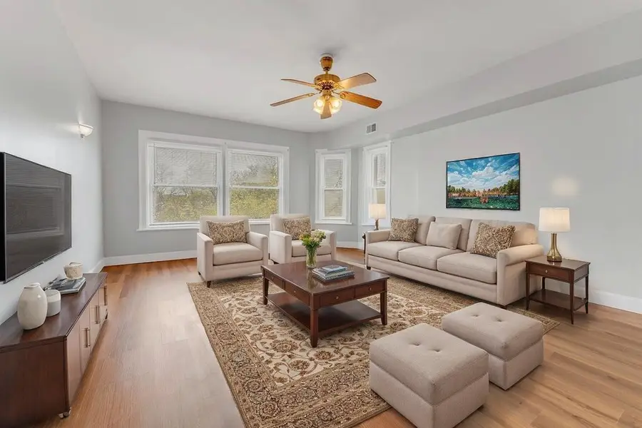 8012 S Essex Avenue #3S, Chicago, IL 60617 - Image #2