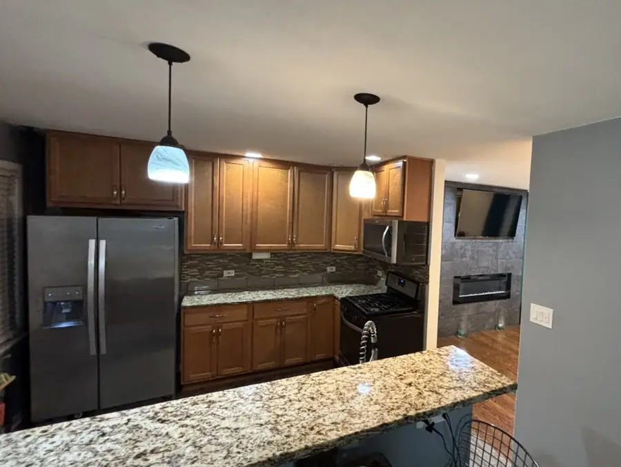 308 S Walnut Street, Glenwood, IL 60425 - Image #2