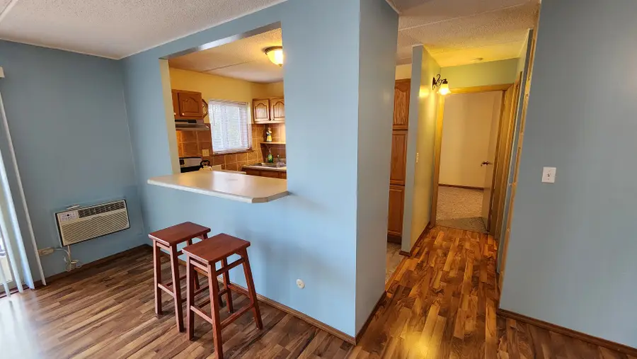 588 Fairway View Drive #2E, Wheeling, IL 60090 - Image #3