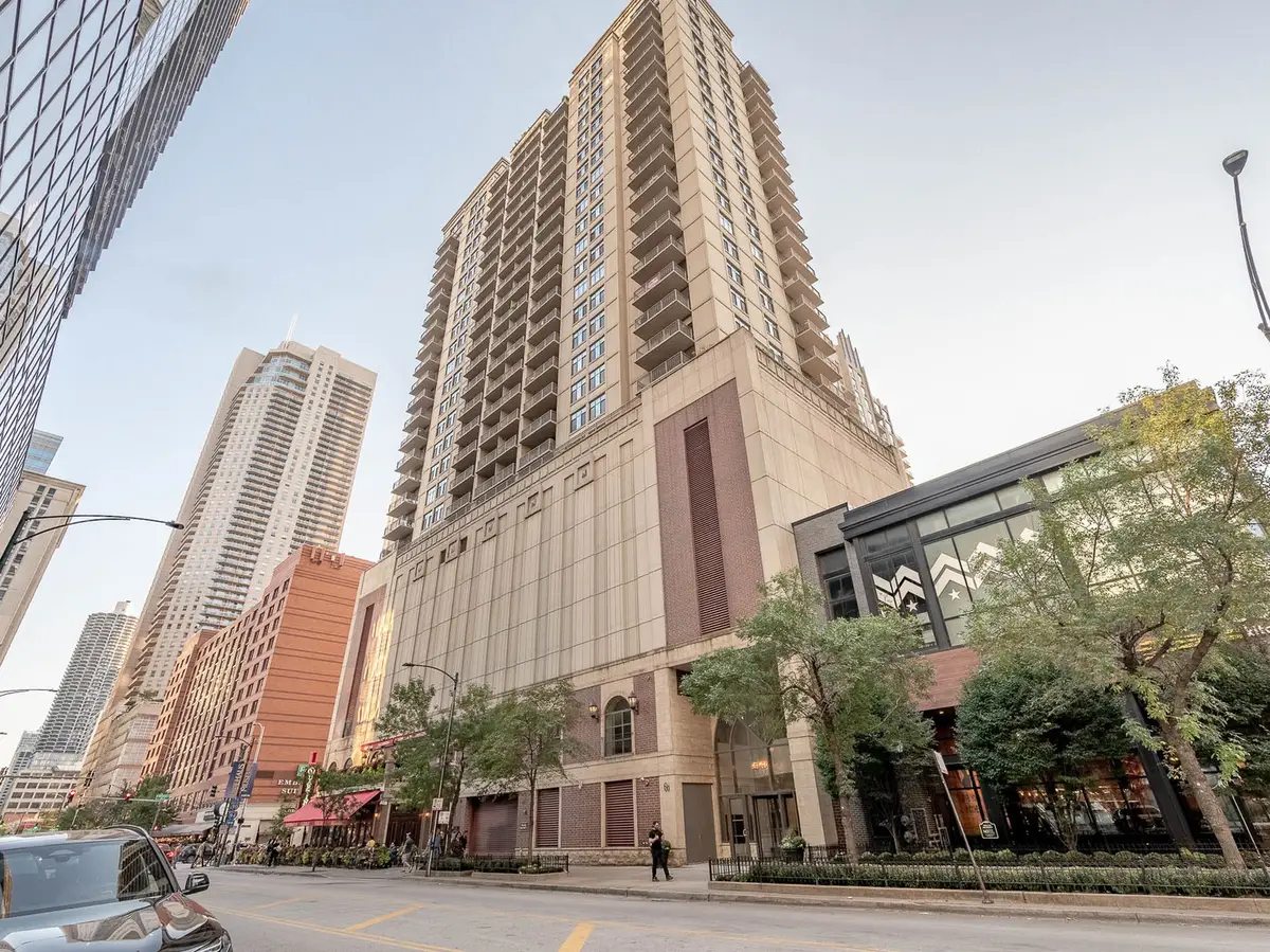 630 N State Street #2204, Chicago, IL 60654 - Image #1