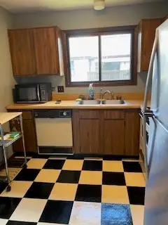 1012 E Glavin Court #2A, Palatine, IL 60074 - Image #2