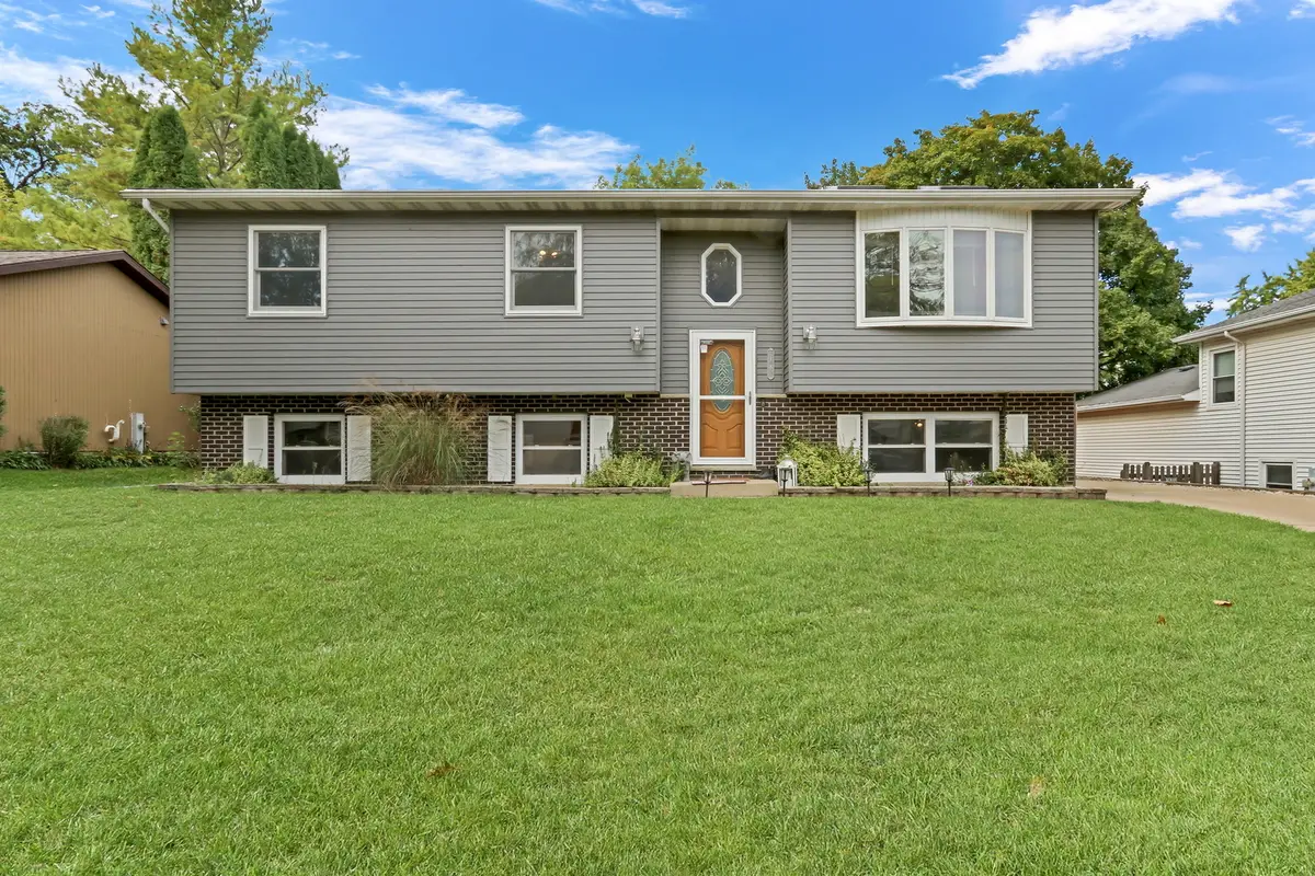 18 Sheehan Drive, Lake Villa, IL 60046 - Image #1