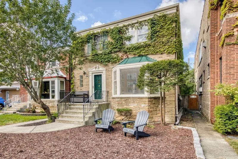 5646 N Francisco Avenue, Chicago, IL 60659 - Image #1