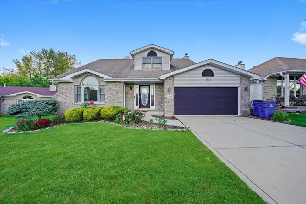 246 Lakeview Court, Steger, IL 60475