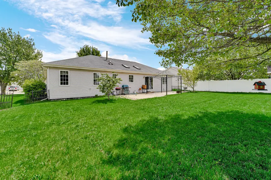 1565 Stefanie Lane, Bourbonnais, IL 60914 - Image #2