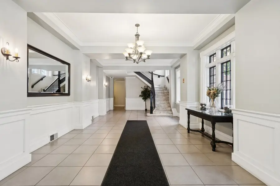 4144 N Sheridan Road #510, Chicago, IL 60613 - Image #2