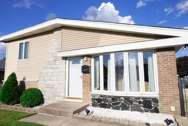 12507 S Tripp Avenue, Alsip, IL 60803 - Image #2