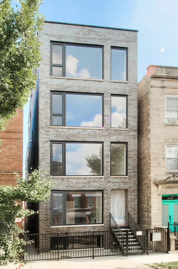 1325 N Artesian Avenue, Chicago, IL 60622