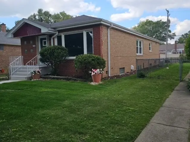 11834 S Campbell Avenue, Chicago, IL 60655 - Image #2