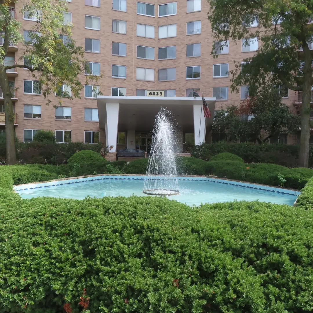 6833 N Kedzie Avenue #1516, Chicago, IL 60645 - Image #1