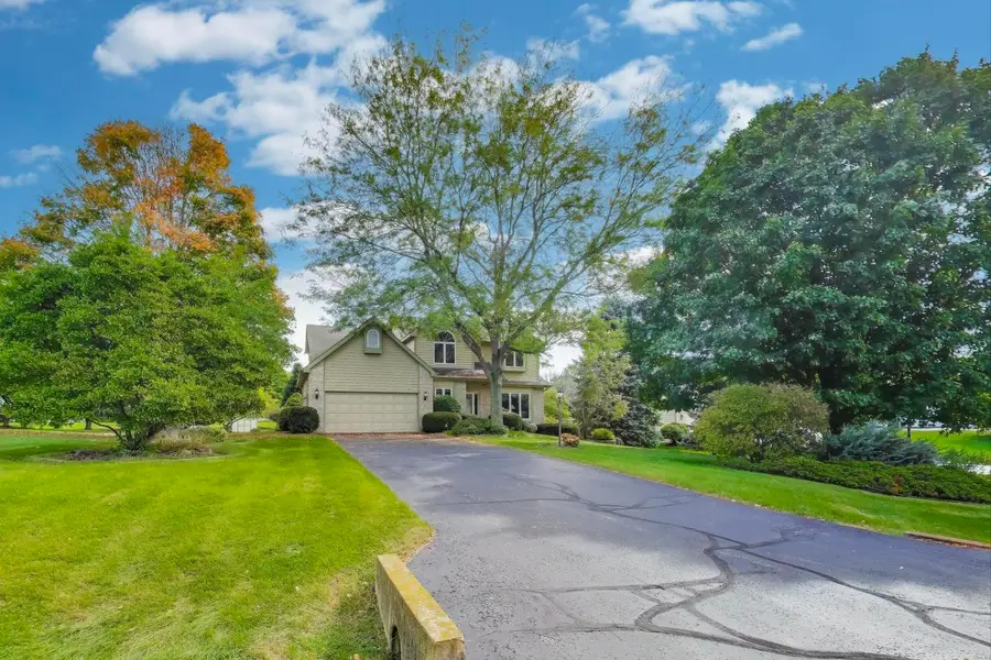 8720 Galleria Court, Spring Grove, IL 60081 - Image #2