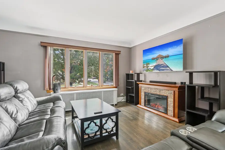 2246 Clinton Avenue, Berwyn, IL 60402 - Image #3