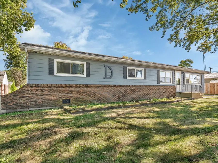 304 S East Street, Gardner, IL 60424 - Image #2