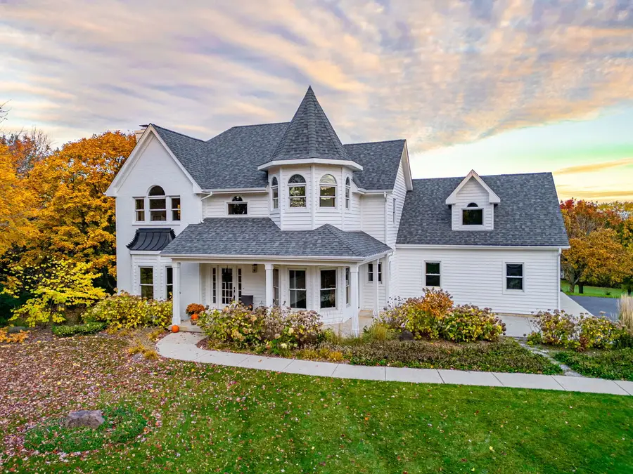 2505 Timberline Trail, Woodstock, IL 60098 - Image #2