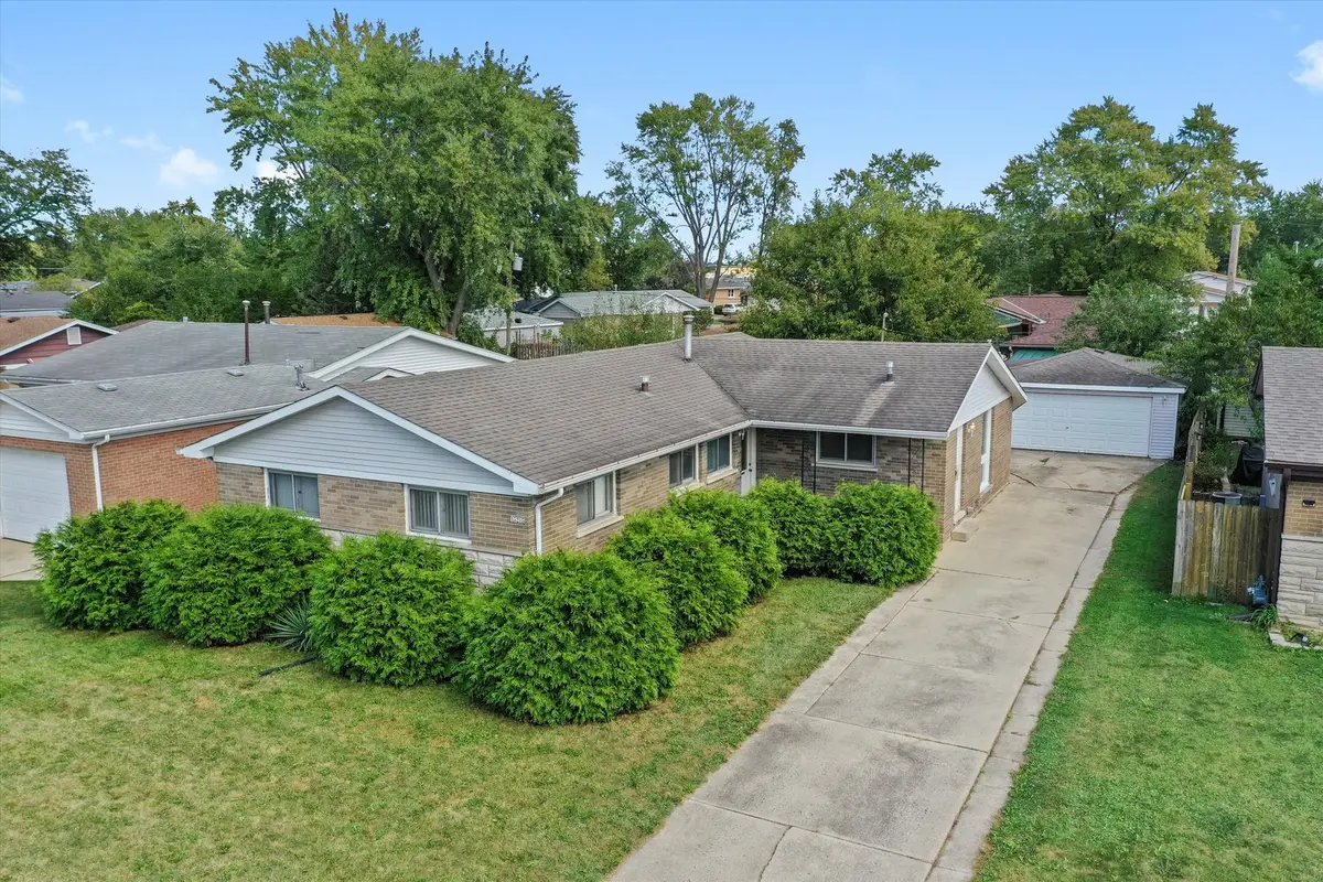 15215 Hamlin Avenue, Midlothian, IL 60445 - #1