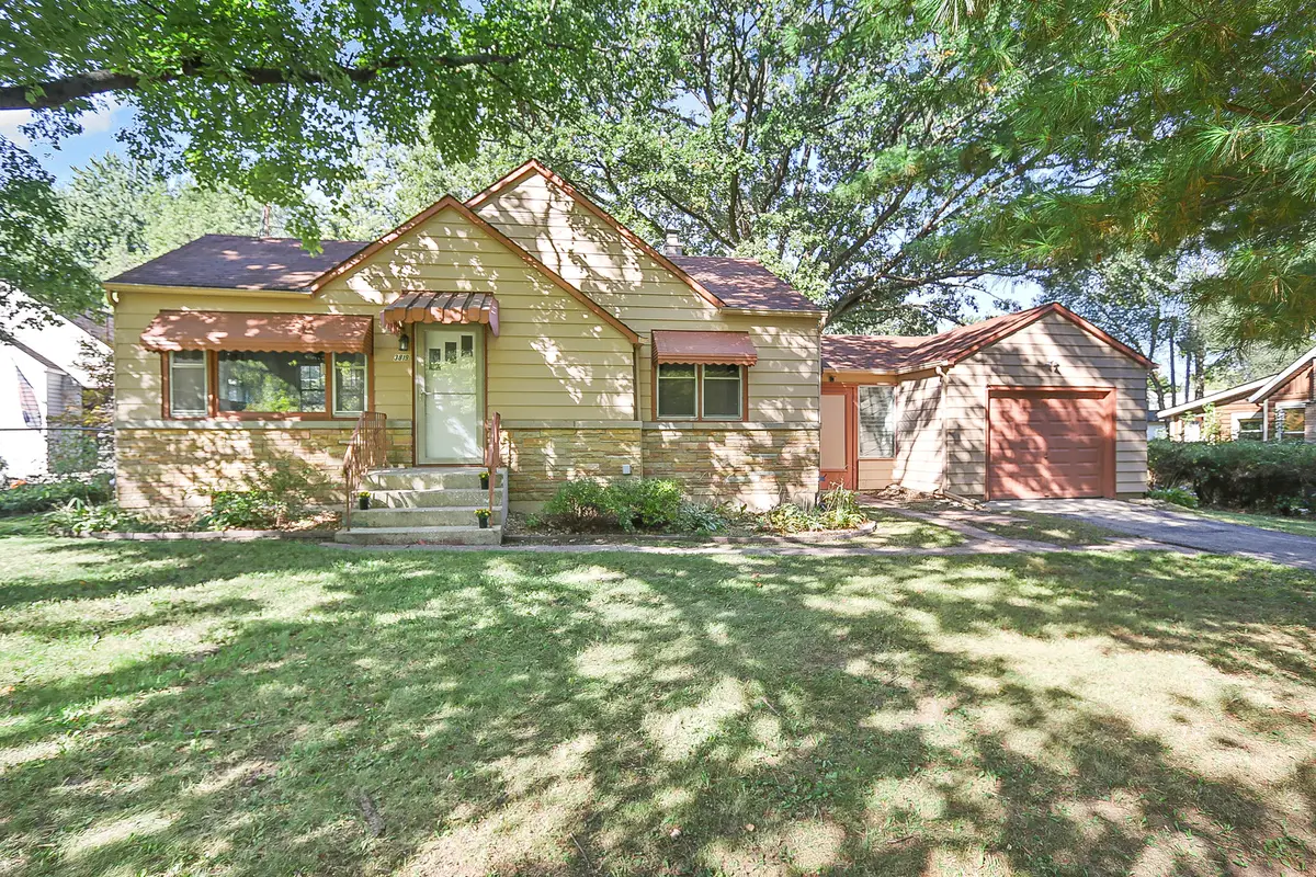 3819 Woodlawn Drive, Island Lake, IL 60042 - Image #1