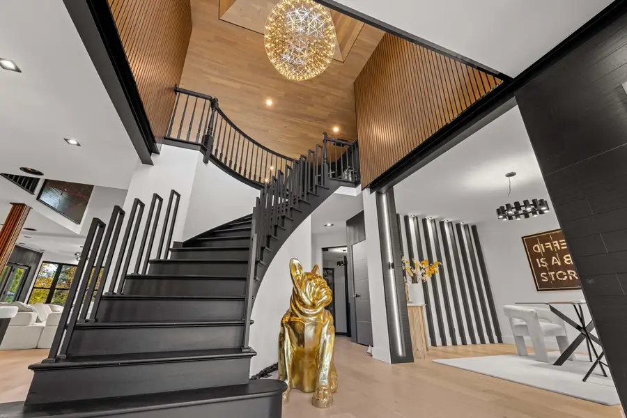 37W993 Heritage Oaks Drive, Saint Charles, IL 60175 - Image #2