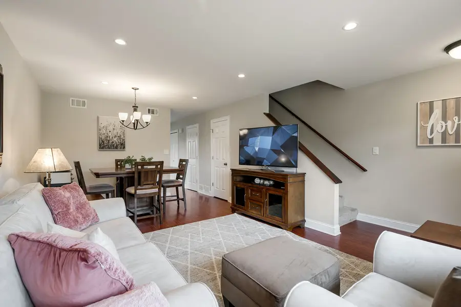 17438 W Walnut Lane, Gurnee, IL 60031 - Image #3