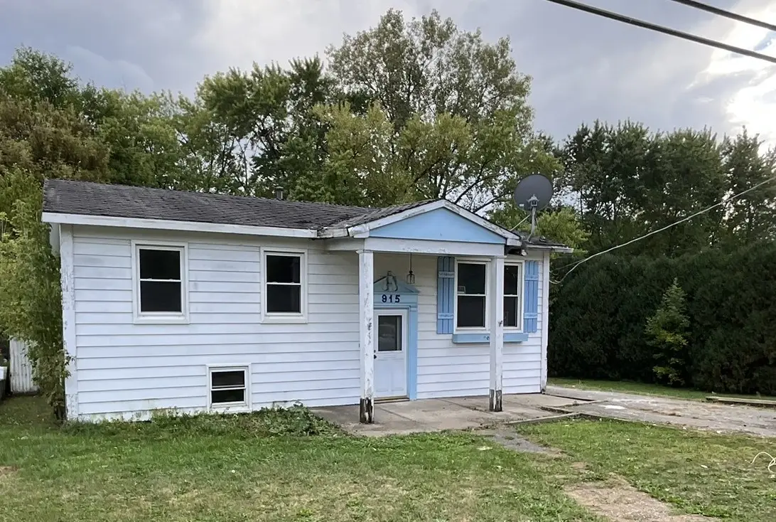 915 Mayfield Drive, Round Lake Beach, IL 60073 - Image #1