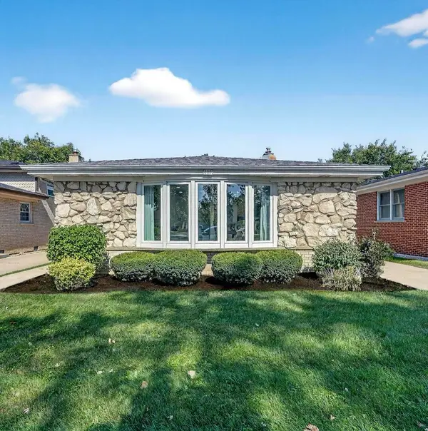 5446 W Lunt Avenue, Chicago, IL 60646