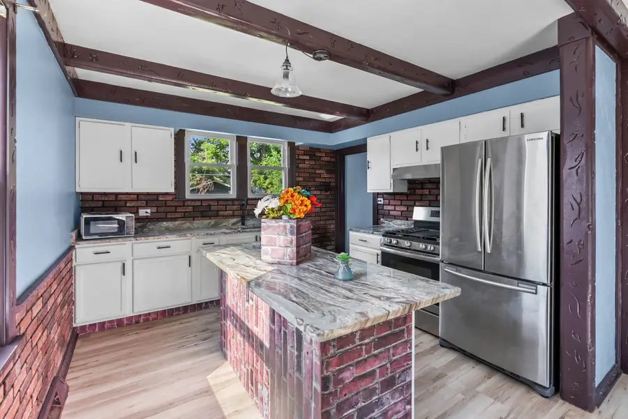 2N152 Wisconsin Avenue, Villa Park, IL 60181 - Image #2