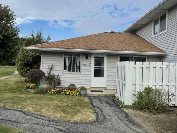 2347 Carnation Drive #2347, Crest Hill, IL 60403