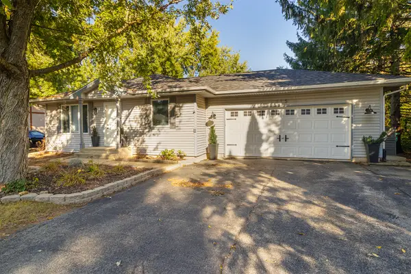 115 SE Lamplighter Loop Se, Poplar Grove, IL 61065