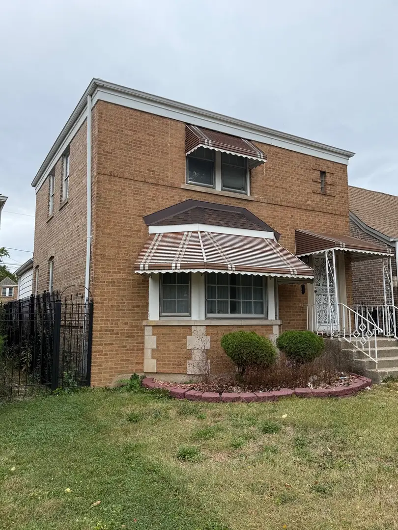 10418 S Calumet Avenue, Chicago, IL 60628 - Image #2