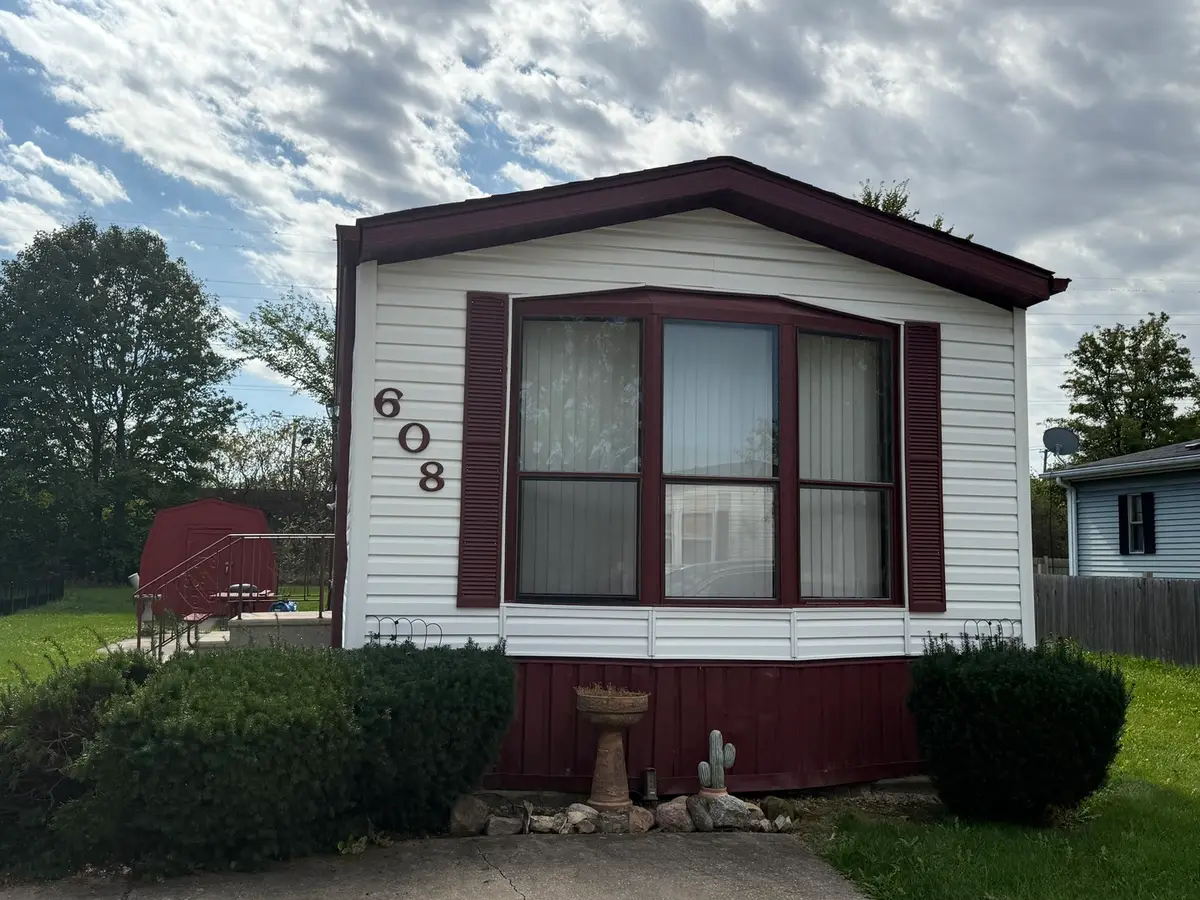 608 Tanglewood Road, Matteson, IL 60443 - Image #1