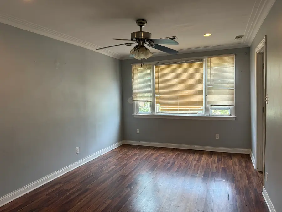 7407 S Kenwood Avenue, Chicago, IL 60619 - Image #2