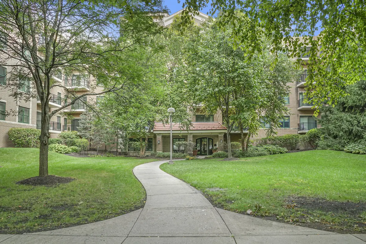 5100 W 96th Street #524, Oak Lawn, IL 60453 - Image #1