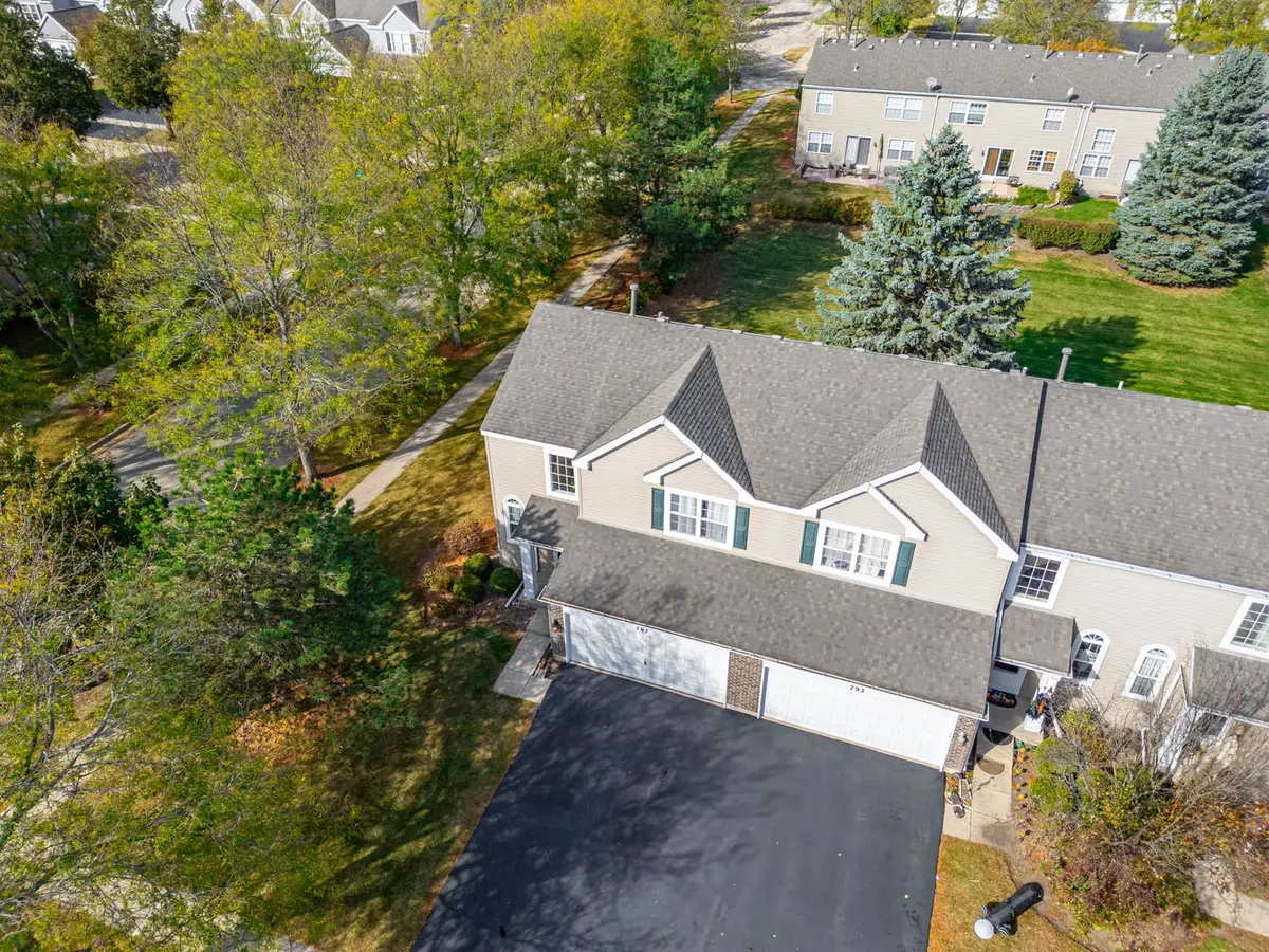 797 Silk Oak Lane #797, Crystal Lake, IL 60014 - Image #1