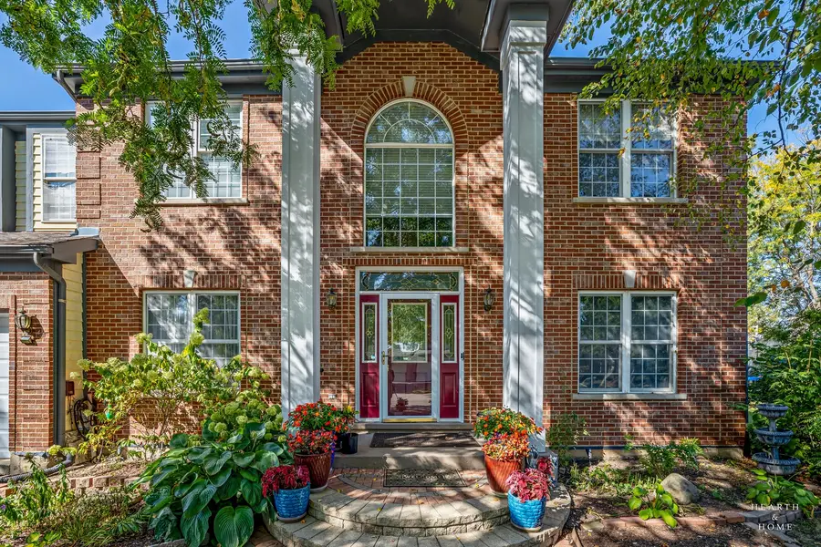 7 Shoal Creek Court, Lake In The Hills, IL 60156 - Image #2