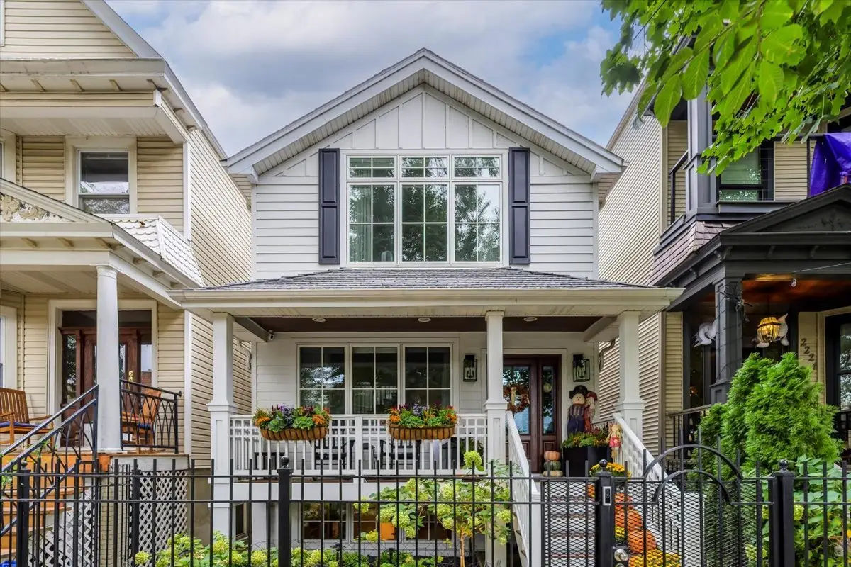 2226 W Barry Avenue, Chicago, IL 60618 - #1