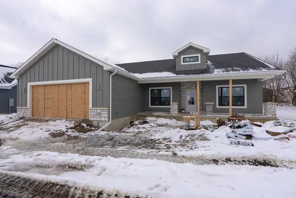 1909 S Stone Creek Boulevard, Urbana, IL 61802